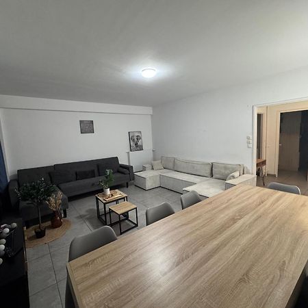 Appartement Le Spacieux - Circuit - Parking - 8 personnes - Rêve au Mans à Le Mans Extérieur photo