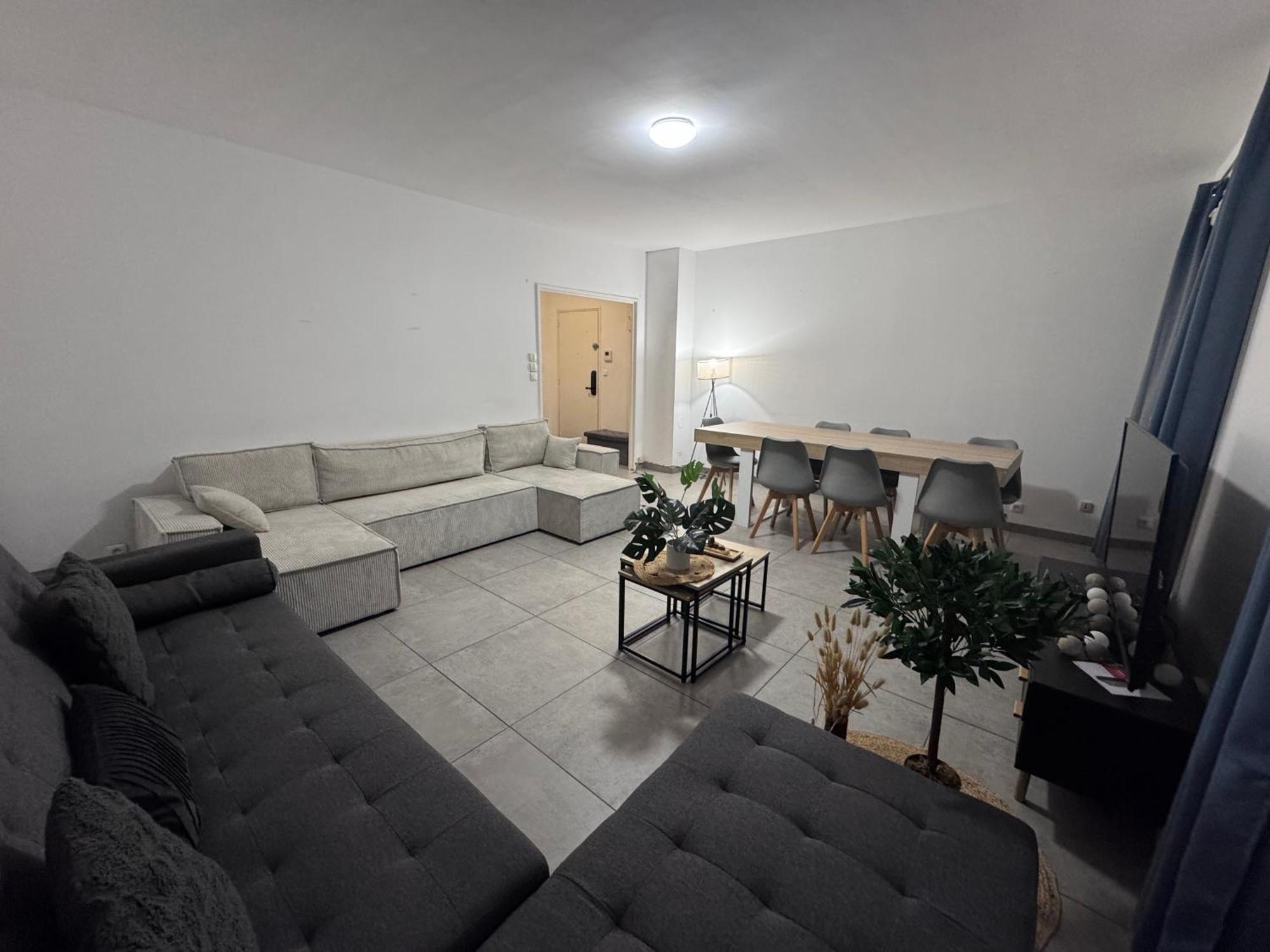 Appartement Le Spacieux - Circuit - Parking - 8 personnes - Rêve au Mans à Le Mans Extérieur photo